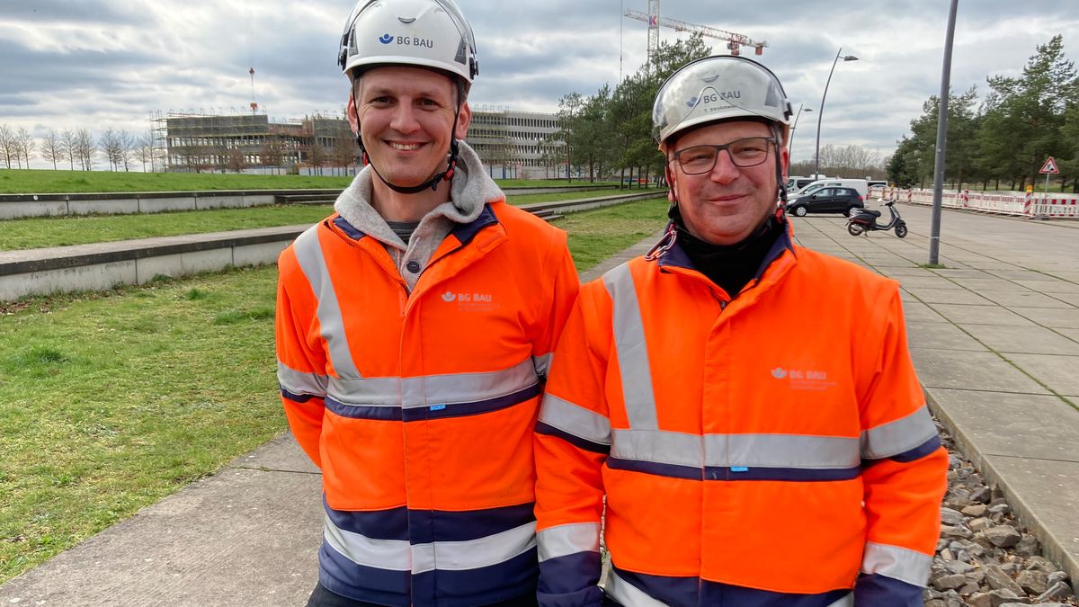 Keine Absturzsicherung – BG BAU schließt Baustelle!