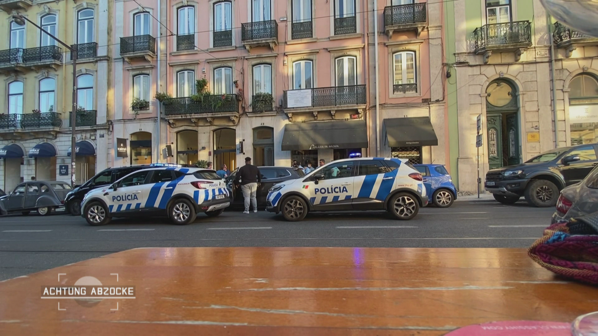 Nach dieser Taxifahrt muss die Polizei kommen!