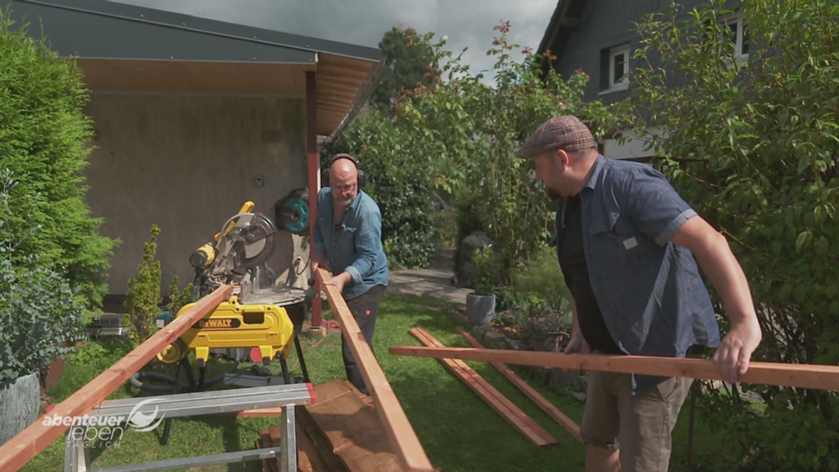 Vom Beton-Schandfleck zum Holz-Garagen-Traum: DIY mit Steffen und Tobi