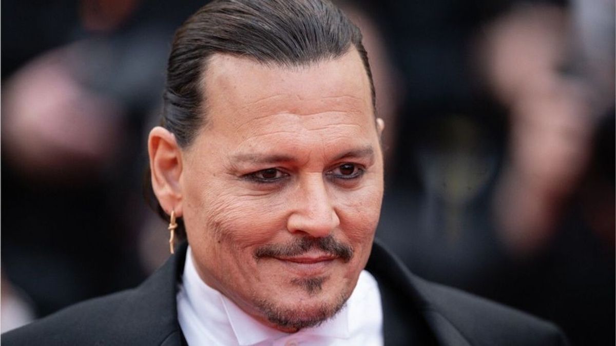 Fans zu Tränen gerührt: Johnny Depp feiert großes Red Carpet-Comeback in  Cannes
