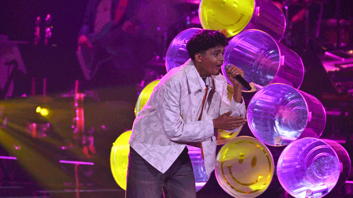 Lässige Moves: Anand strahlt im Finale mit einem Song von Pharrell Williams
