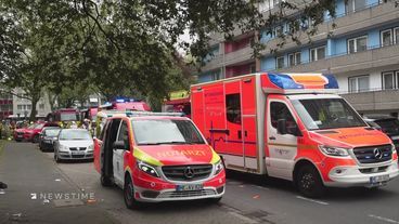 Schwerverletzte Einsatzkräfte nach Explosion in Ratinger Hochhaus