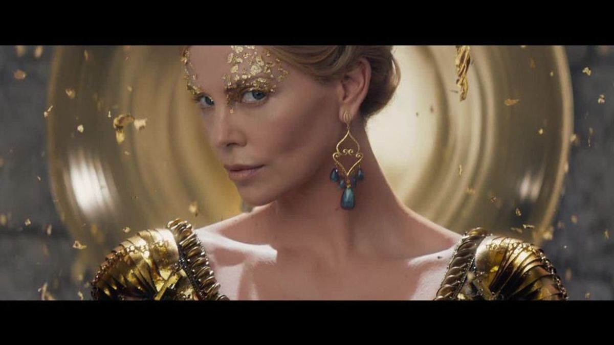 The Huntsman And The Ice Queen - Trailer