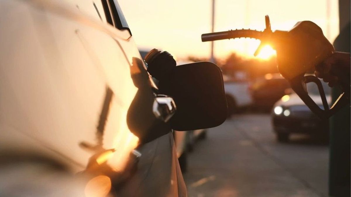 ADAC-Studie beweist: Benzin an Autobahnen über 20 Cent teurer