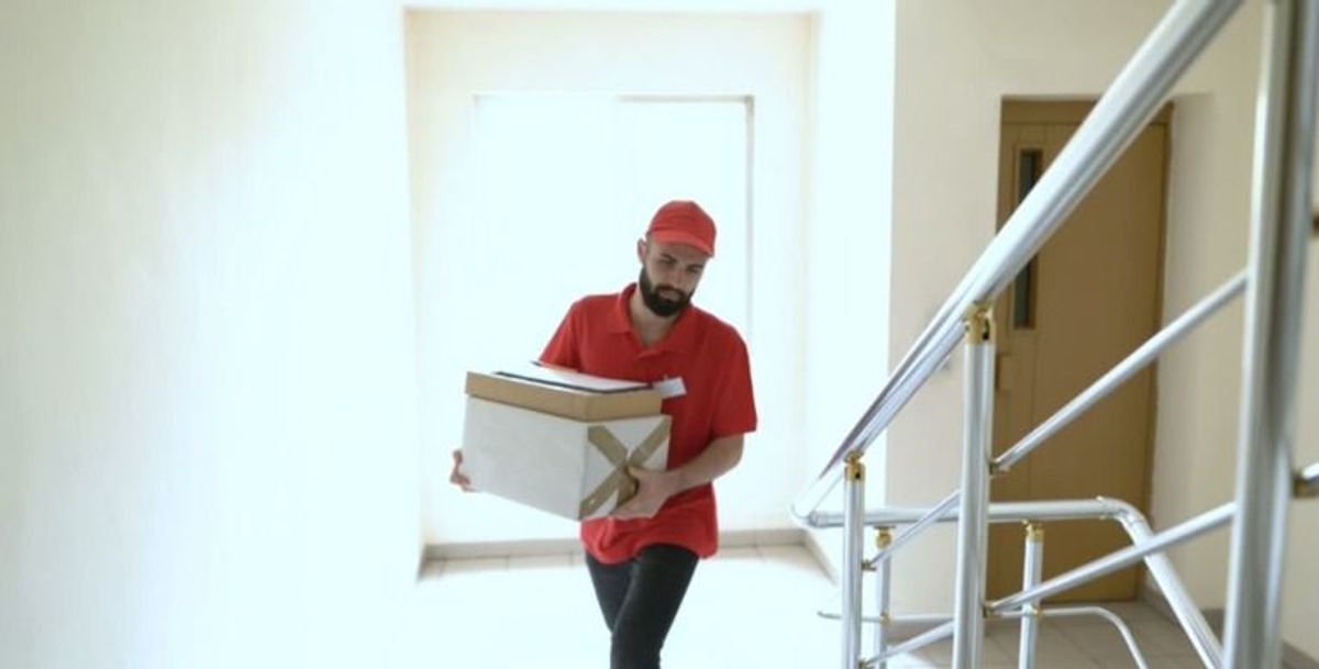 Schlechte Nachrichten für Online-Shopper: Paketdienste erhöhen Versandkosten
