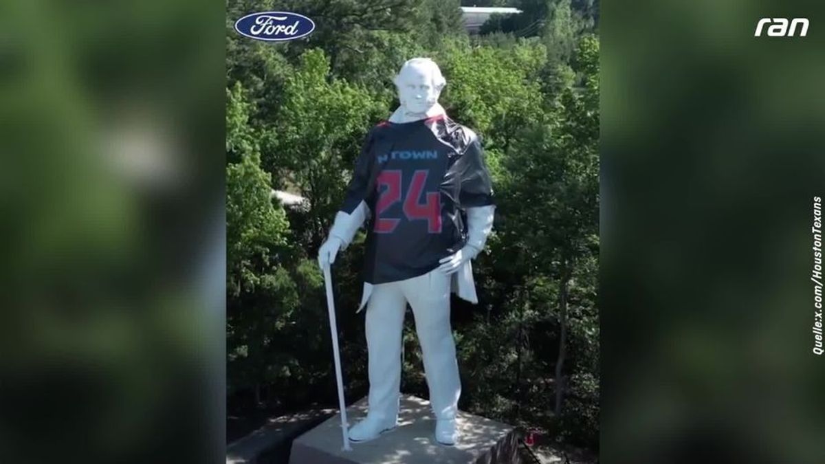 NFL: Marketing-Coup? Texans-Statue bekommt Jersey übergestreift