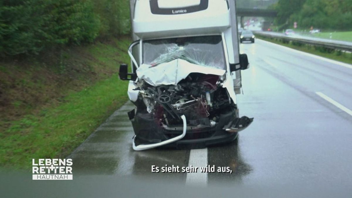 Einsatzgebiet Singen: Schwerer Verkehrsunfall auf der Autobahn