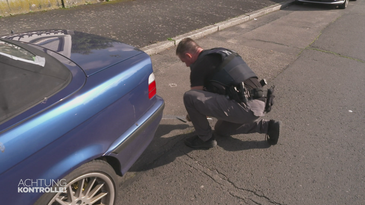 Getunter Auspuff legal? - Polizei Offenbach