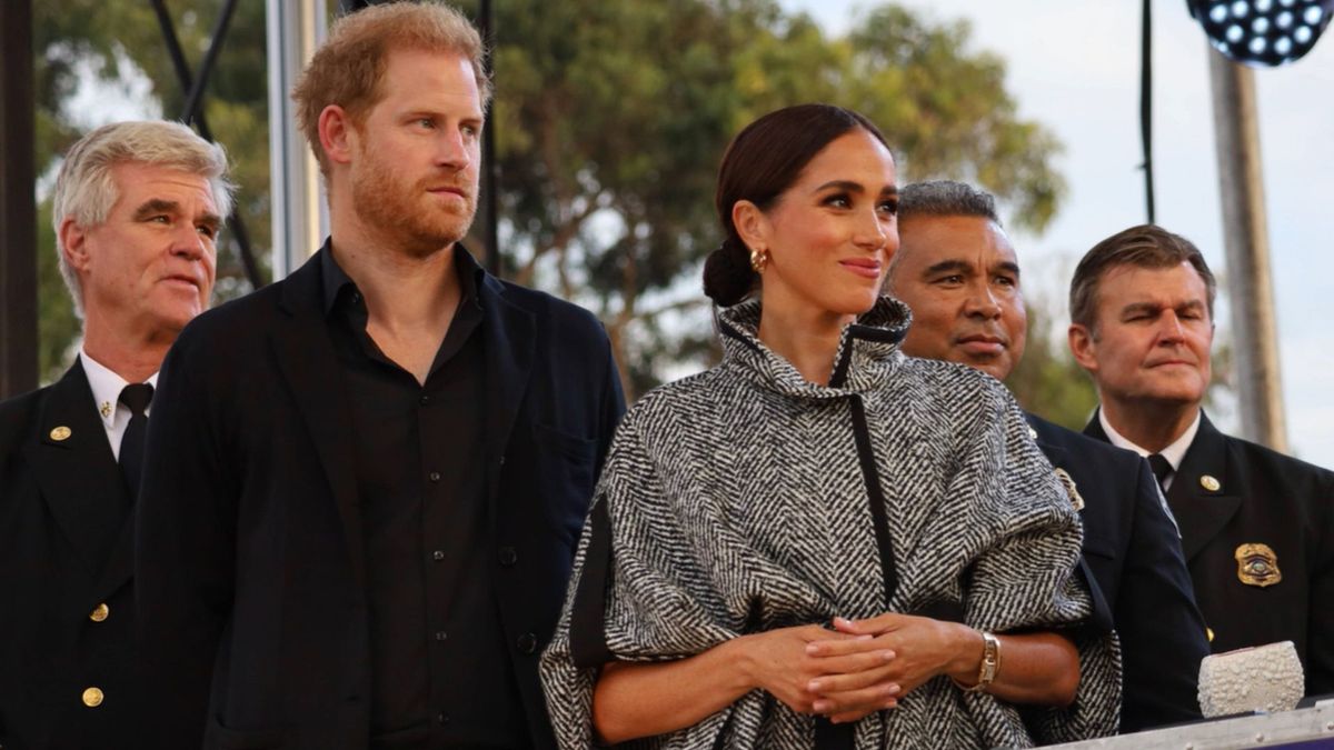 Besuch nur unter Druck: Prinz Harry & Meghan sollen Schülern Negativ-"Maulkorb" verpasst haben