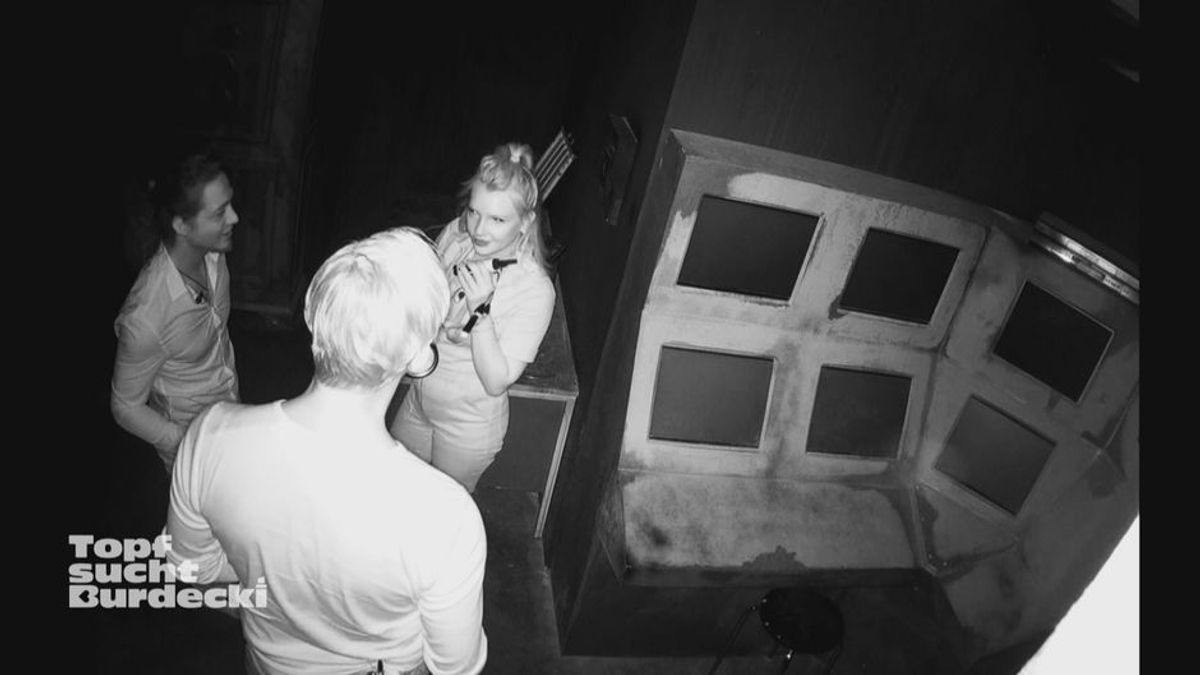 Grusel-Date: Körperkontakt im Escape Room