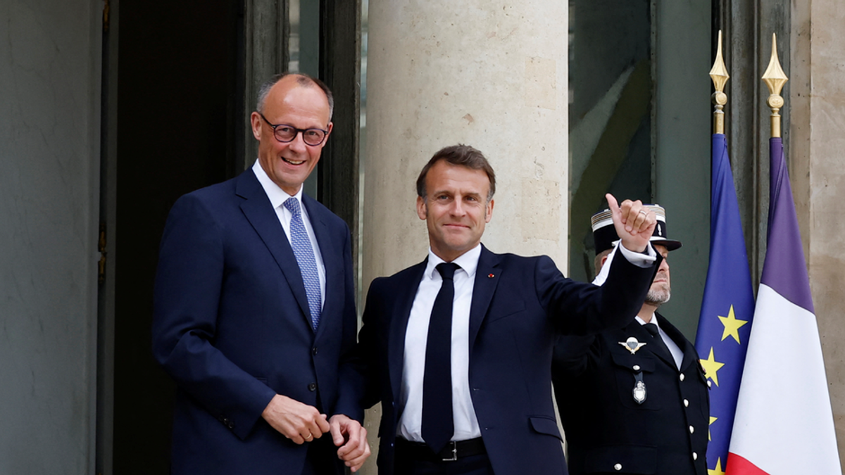 Merz macht Antrittsbesuch bei Macron