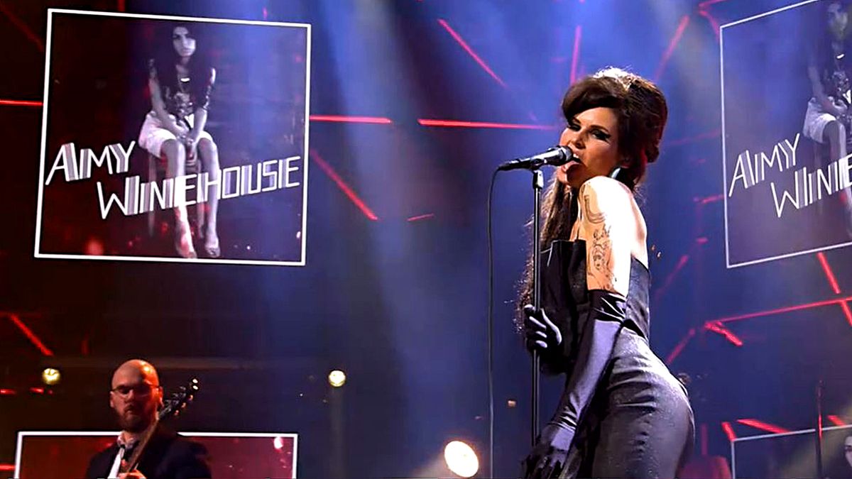 A Tribute To Amy mit "Back To Black" von Amy Winehouse