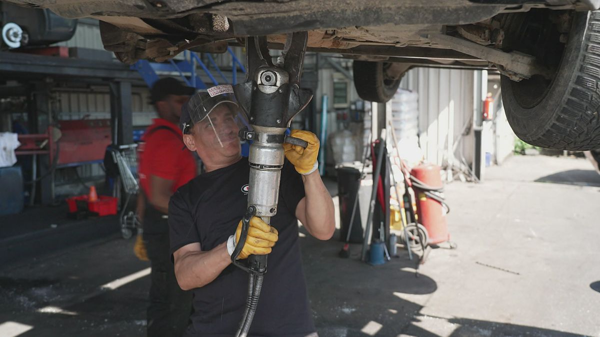 Schrott ist nicht gleich Schrott: Wie viel Geld steckt in alten Autos?