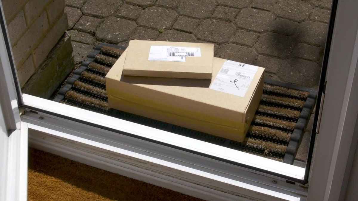 Vorsicht bei Paketannahme: Coronaviren bleiben an Kartons haften