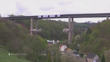 Ein maroder Koloss ist Geschichte: A45-Talbrücke Rahmede gesprengt