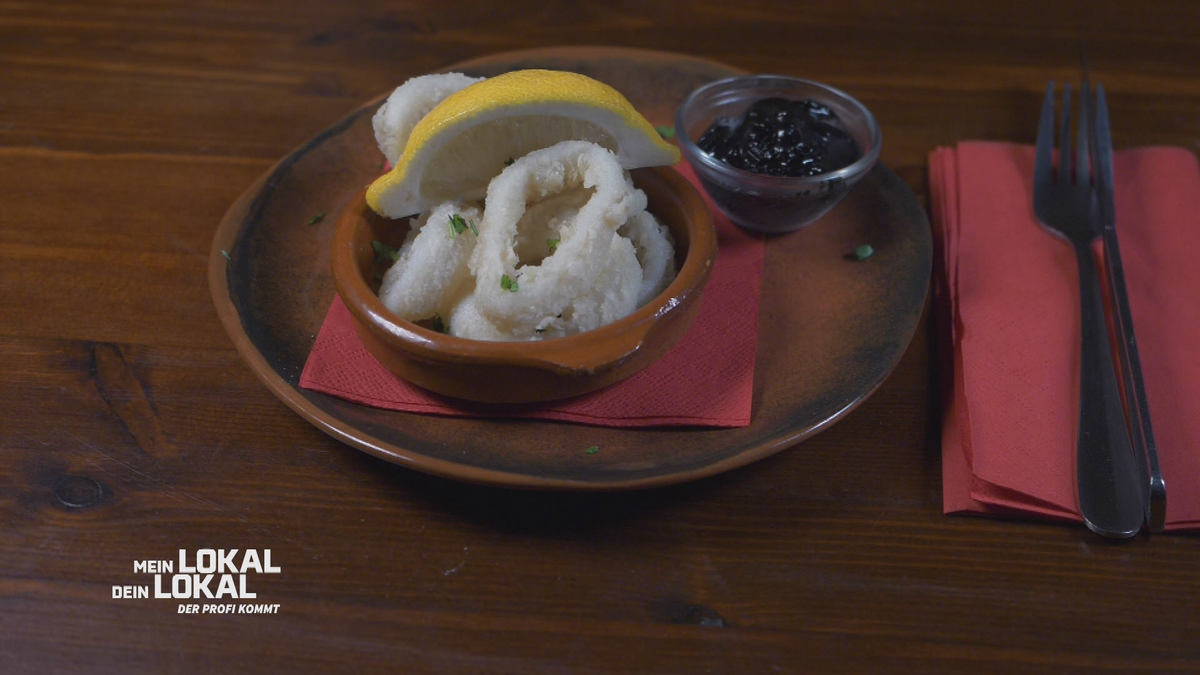 Calamares Fritos mit schwarzer Aioli
