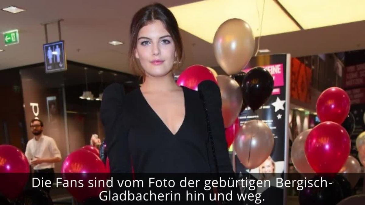 Auf diesem sexy Schnappschuss zeigt sich "GNTM"-Vanessa im knappen Höschen