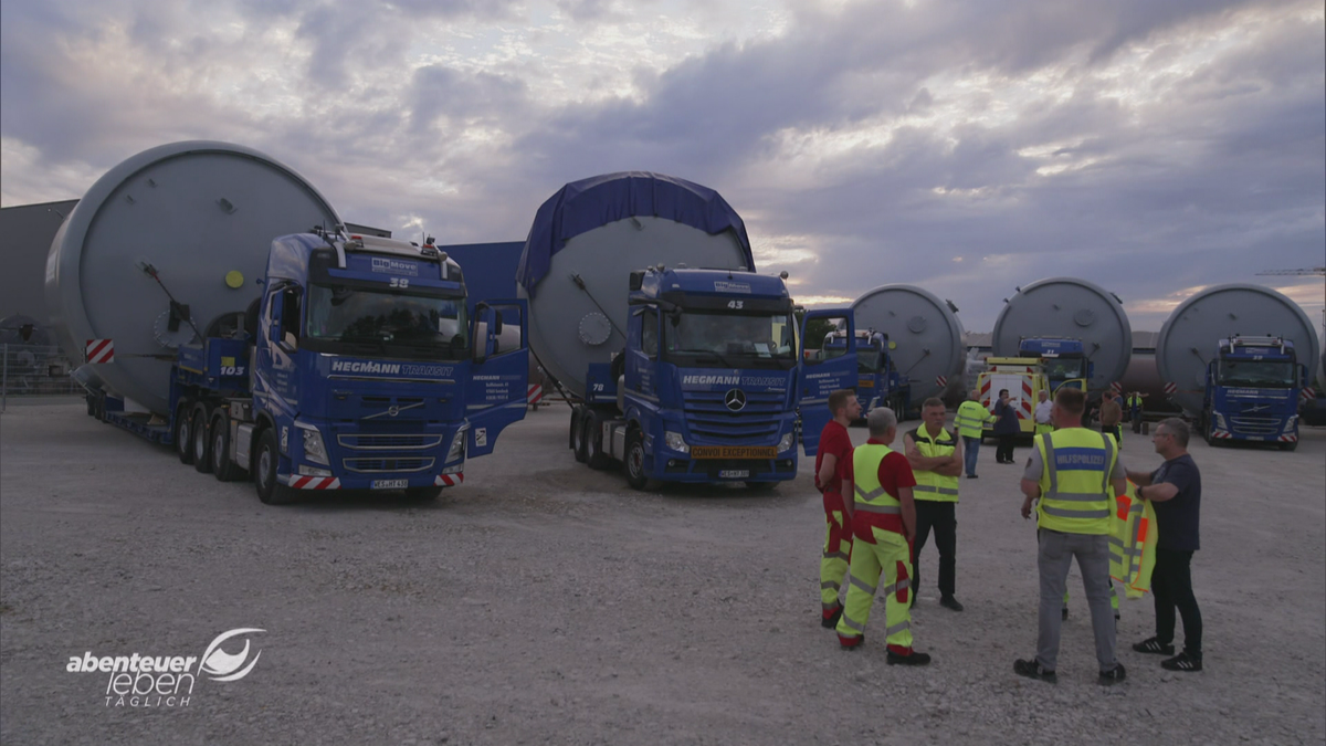 Platz machen für den Schwertransport!