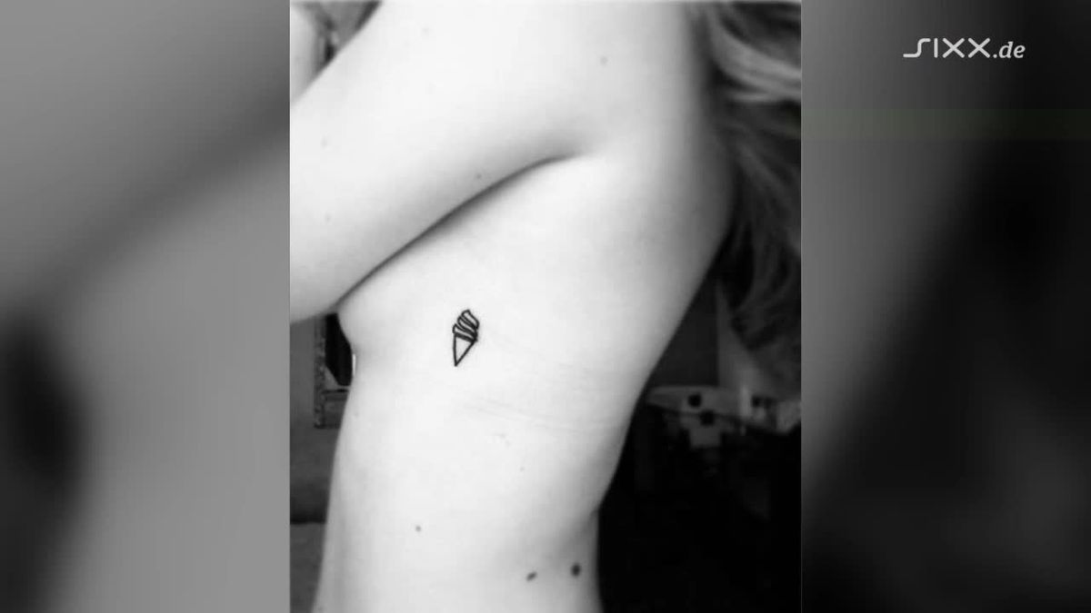 Der neue Sommer Trend: Sideboob-Tattoo