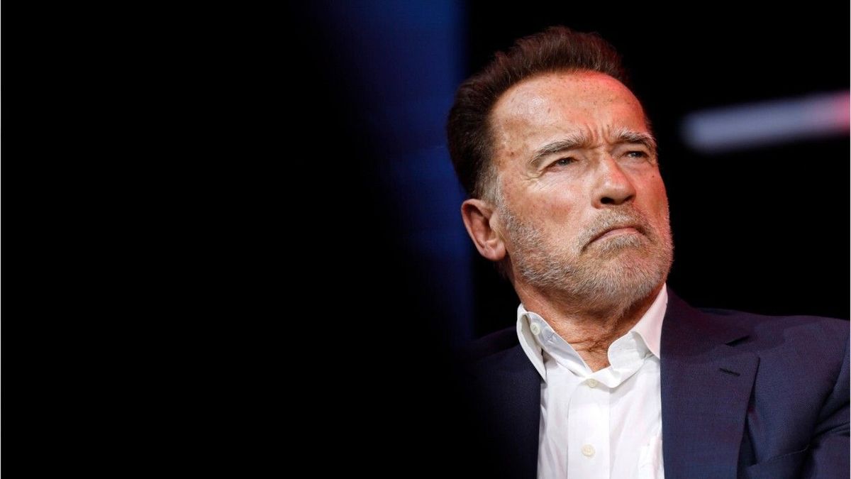 Arnold Schwarzenegger wendet sich an Russinnen und Russen