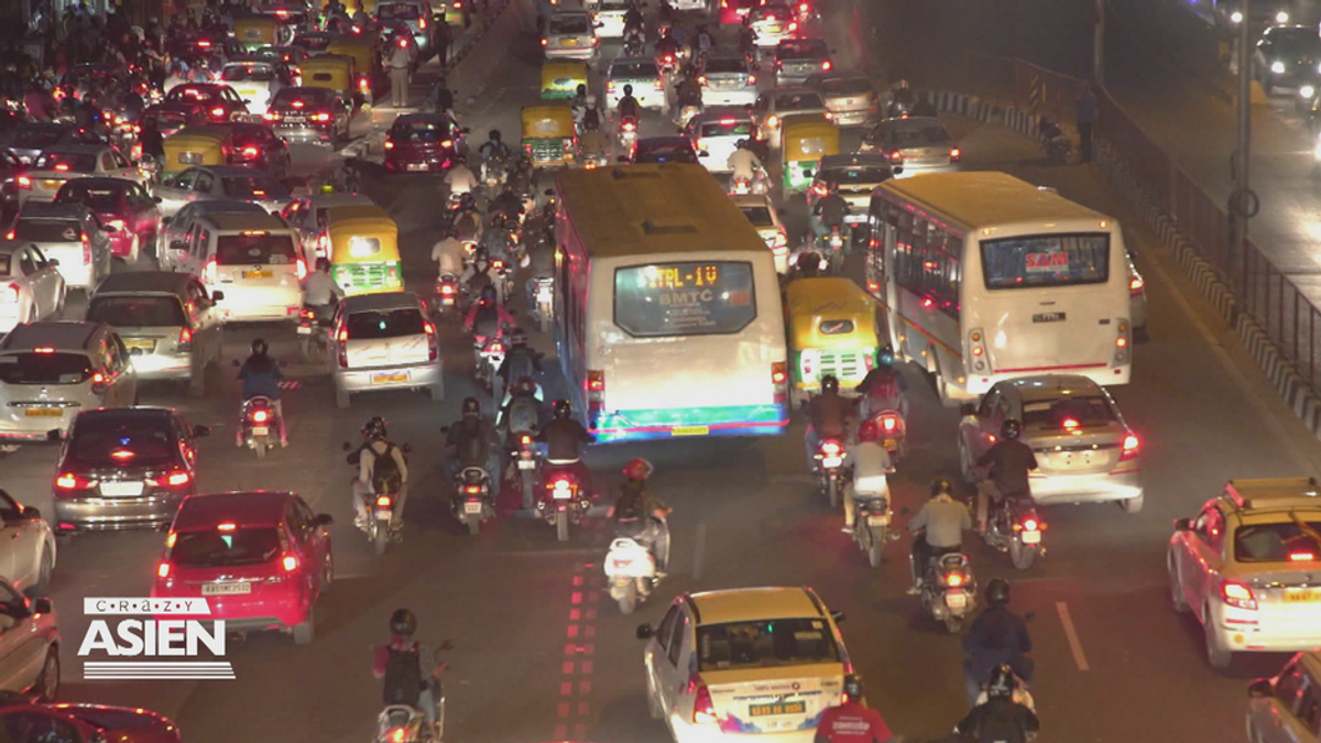 Mega-Stau in Bengaluru! Mit Pizza und Filmen auf dem Rücksitz ganz ok