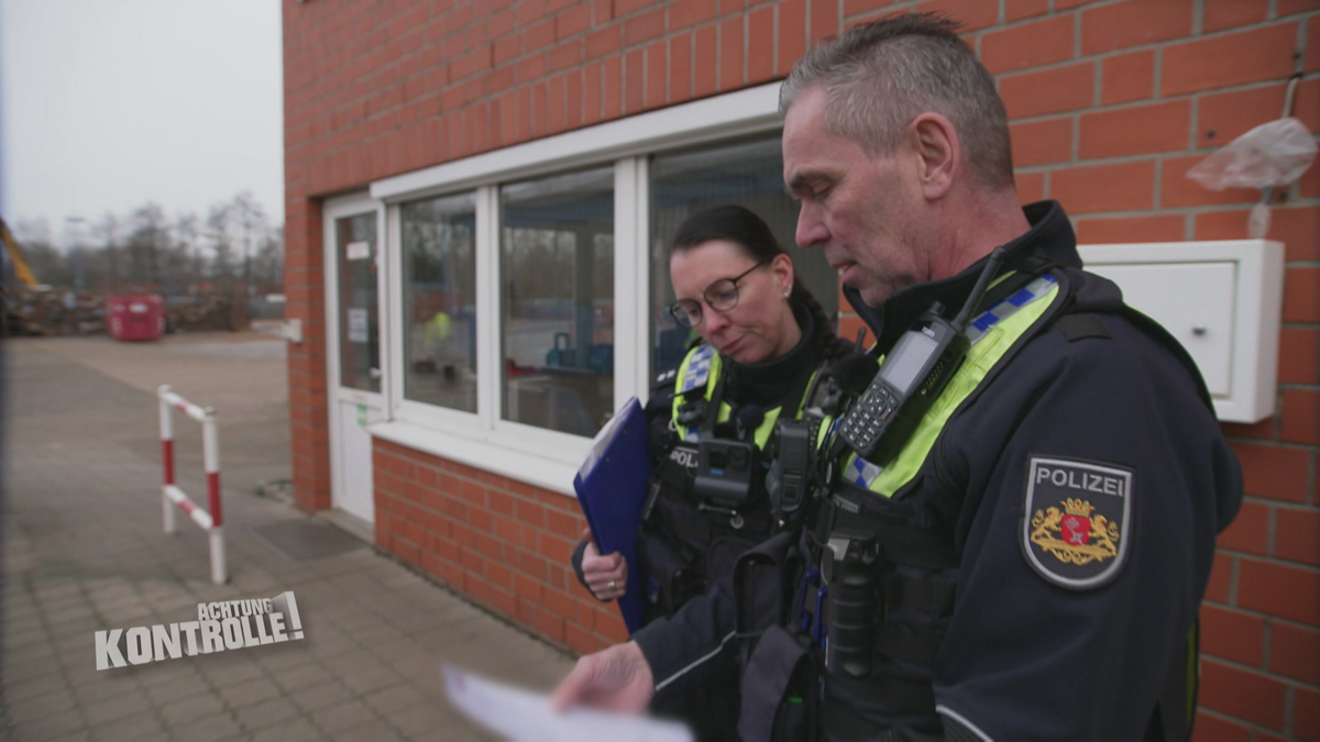 Überladener Transporter – Verkehrsdienst Bremerhaven 