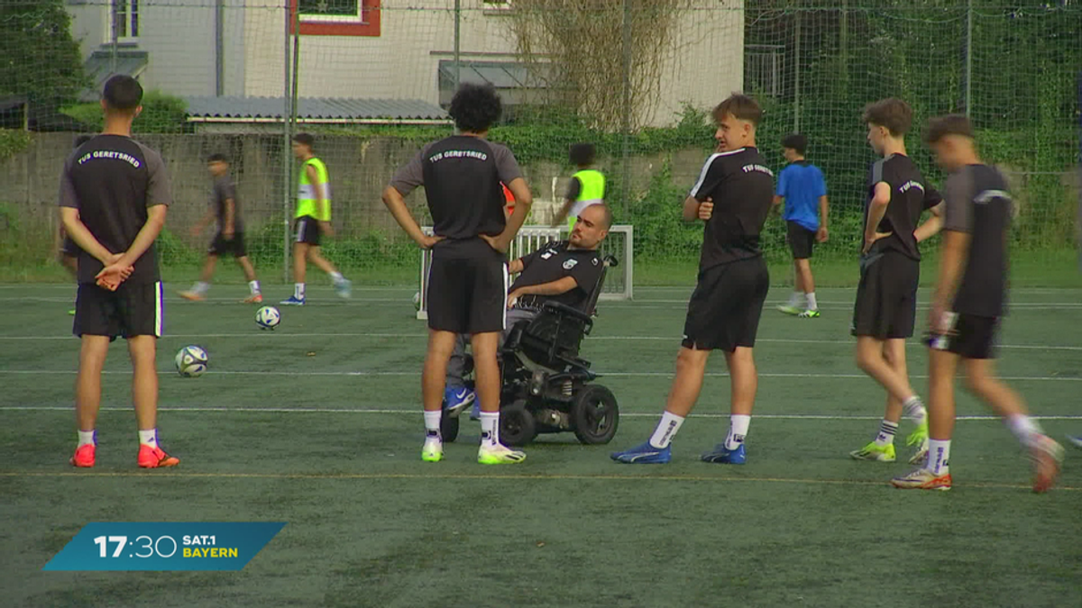 Fußballtrainer im Rollstuhl: Coach beim TuS Geretsried
