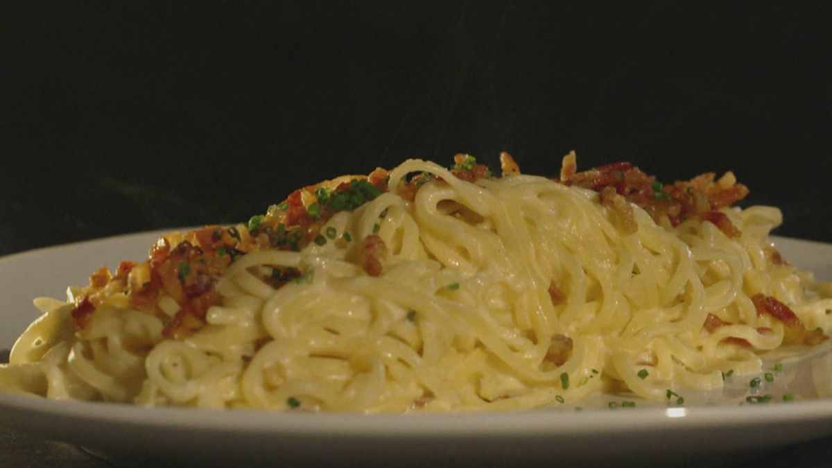 Feierabend-Gericht: Spaghetti Carbonara in 5 Minuten zubereitet!