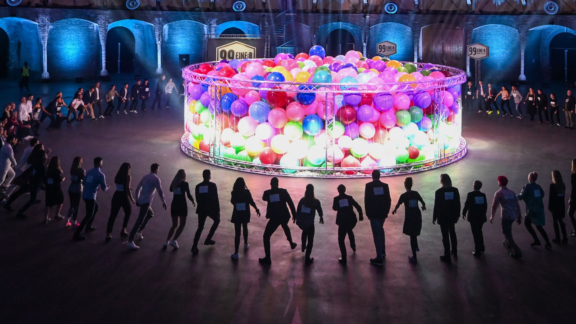 99 Einer schlägt sie alle! Staffel 1 Folge 1 Wer bringt das Eis am schnellsten zum Schmelzen?