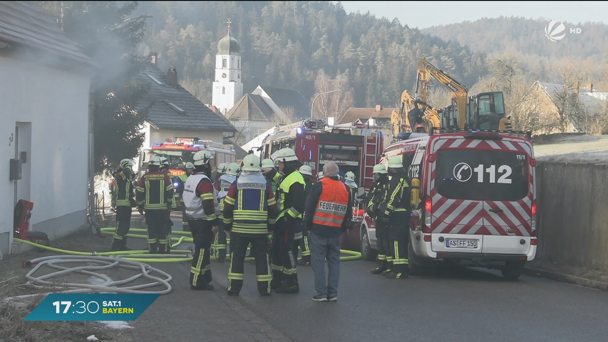 Wohnhaus-Brand in Hohenburg: 55-Jähriger stirbt bei Feuer