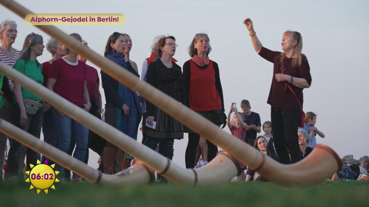 Jodelchöre, Alphornspieler und Co.: So feiert Berlin in den Mai