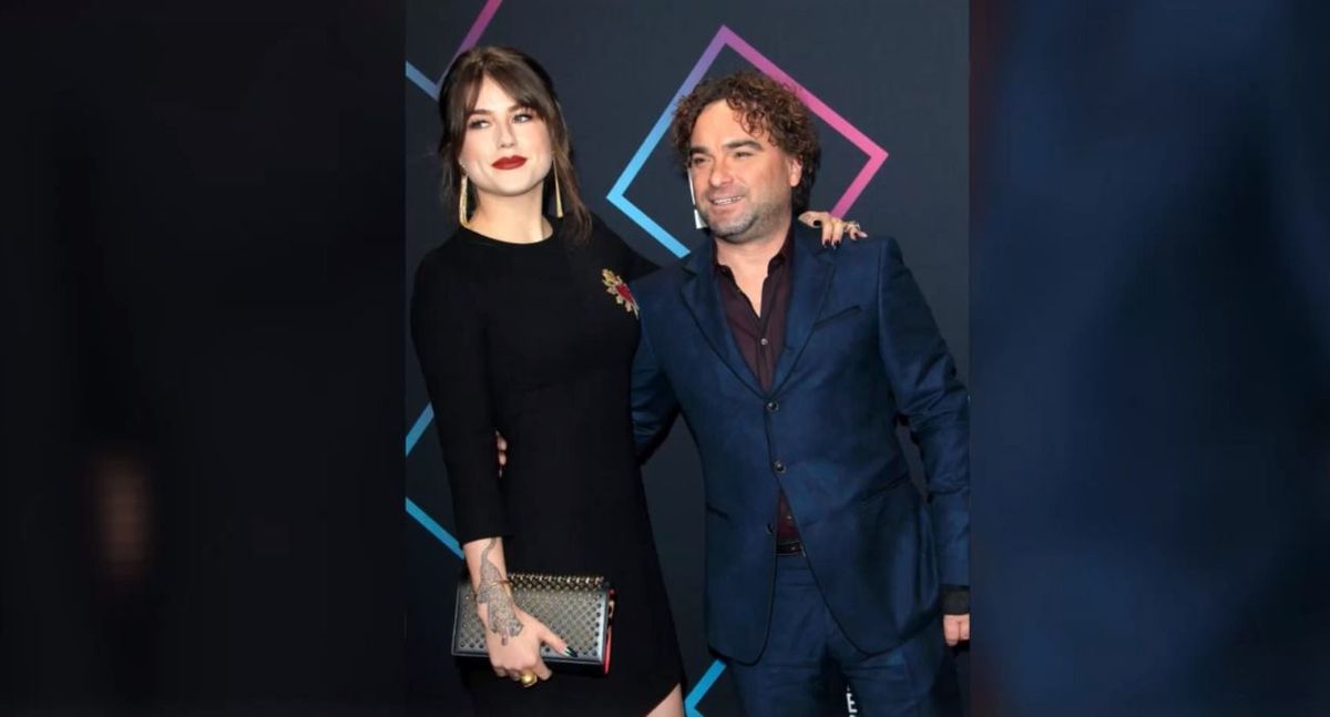 "The Big Bang Theory"-Star Johnny Galecki: Red Carpet Debüt mit Freundin