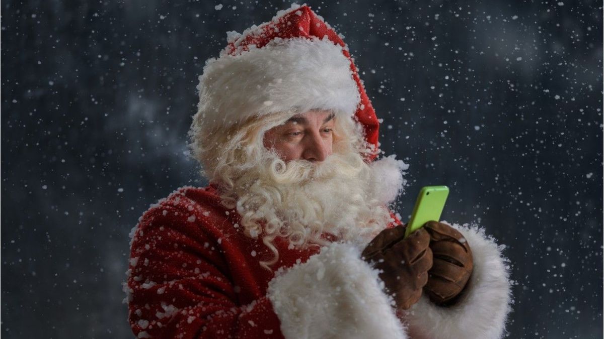 WhatsApp: Was hat es mit den Weihnachtsmann-Kettenbriefen auf sich?