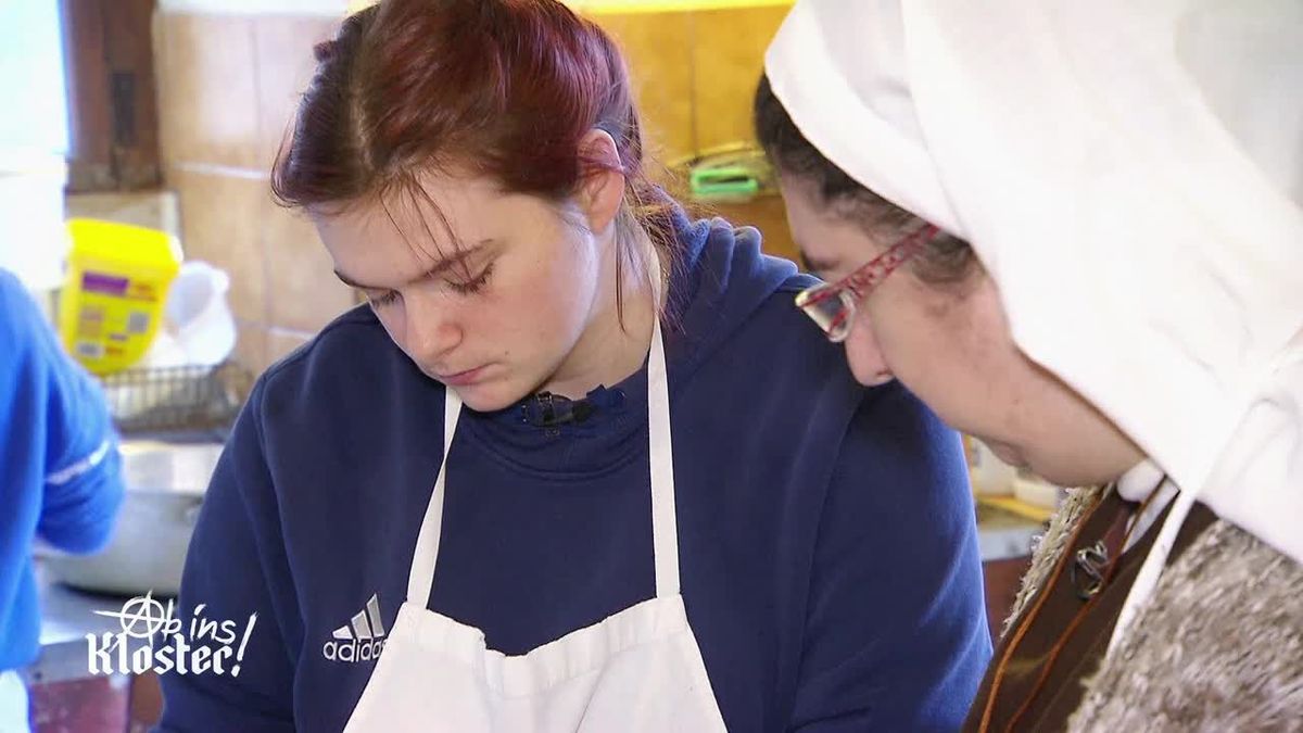 Ab ins Kloster! - Rosenkranz statt Randale