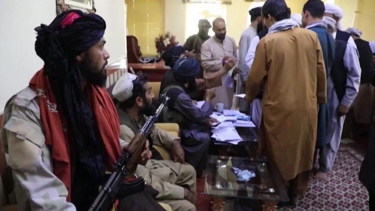 Taliban erobern auch Dschalalabad - US-Präsident Biden droht mit Militäreinsatz