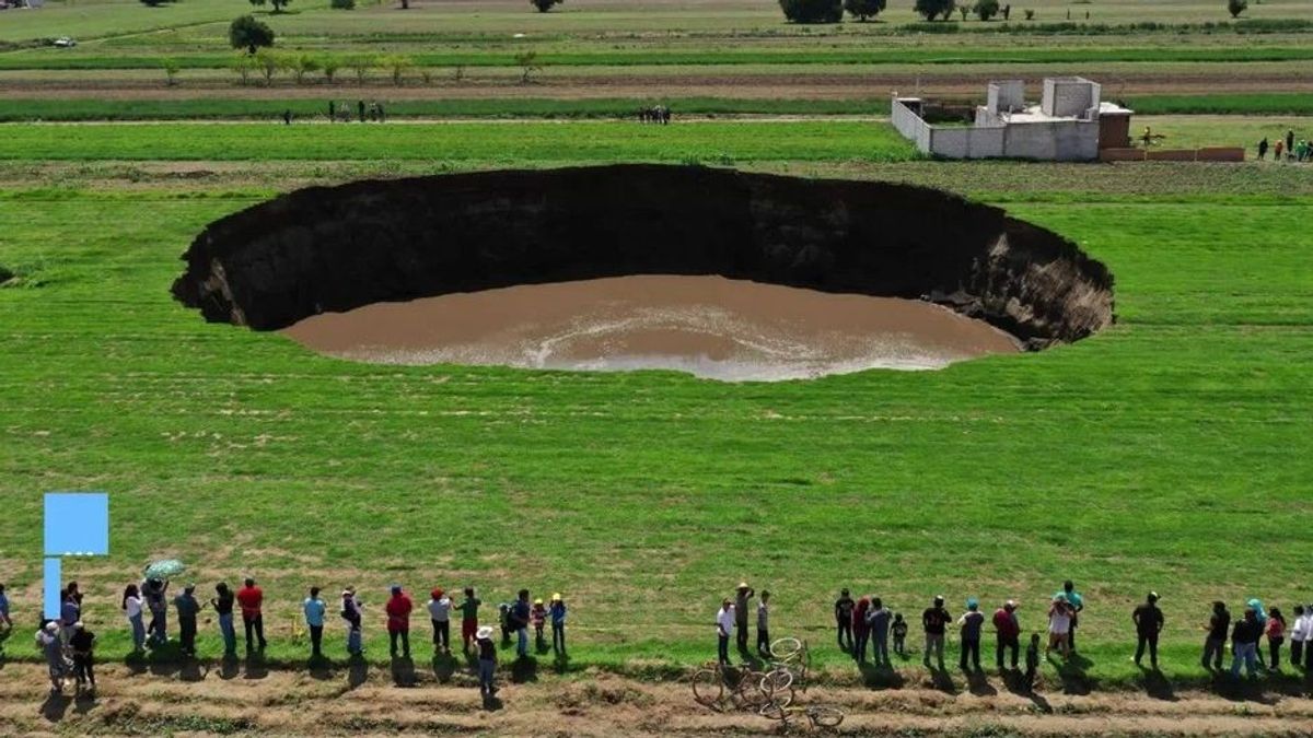 Loch wächst immer weiter: Mysteriöser Riesenkrater gibt Forschern Rätsel auf