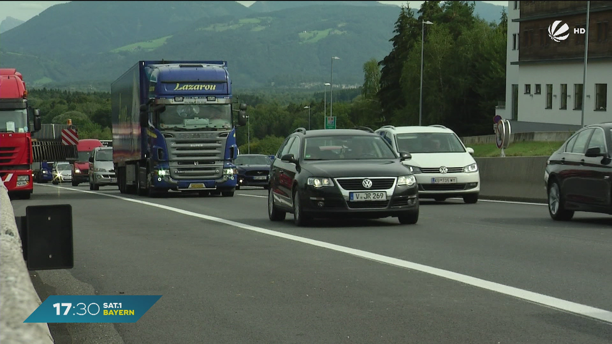 Ferienstart in Bayern: Volle Autobahnen und Grenz-Wartezeiten