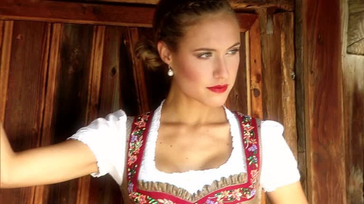 Dirndl-Shooting mit Alena Gerber