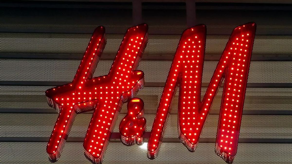 Sie können nicht mal auf Toilette gehen: So schlimm sind angeblich die Arbeitsbedingungen bei H&M