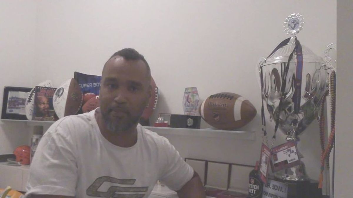 Esume_Seahawks_NEU_ST1531916981