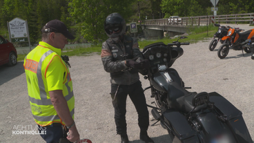 Verkehrssichere Optik - Motorradpolizei Oberbayern