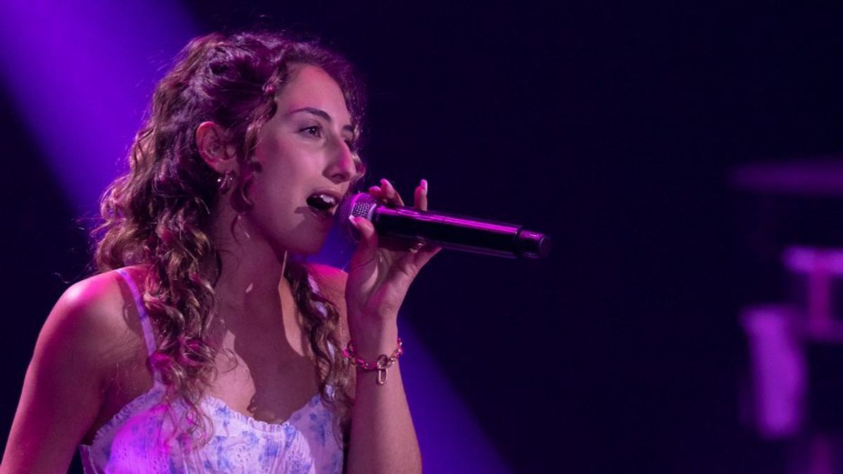 Chiara Vogel begeistert das Publikum mit "I'm Outta Love" von Anastacia