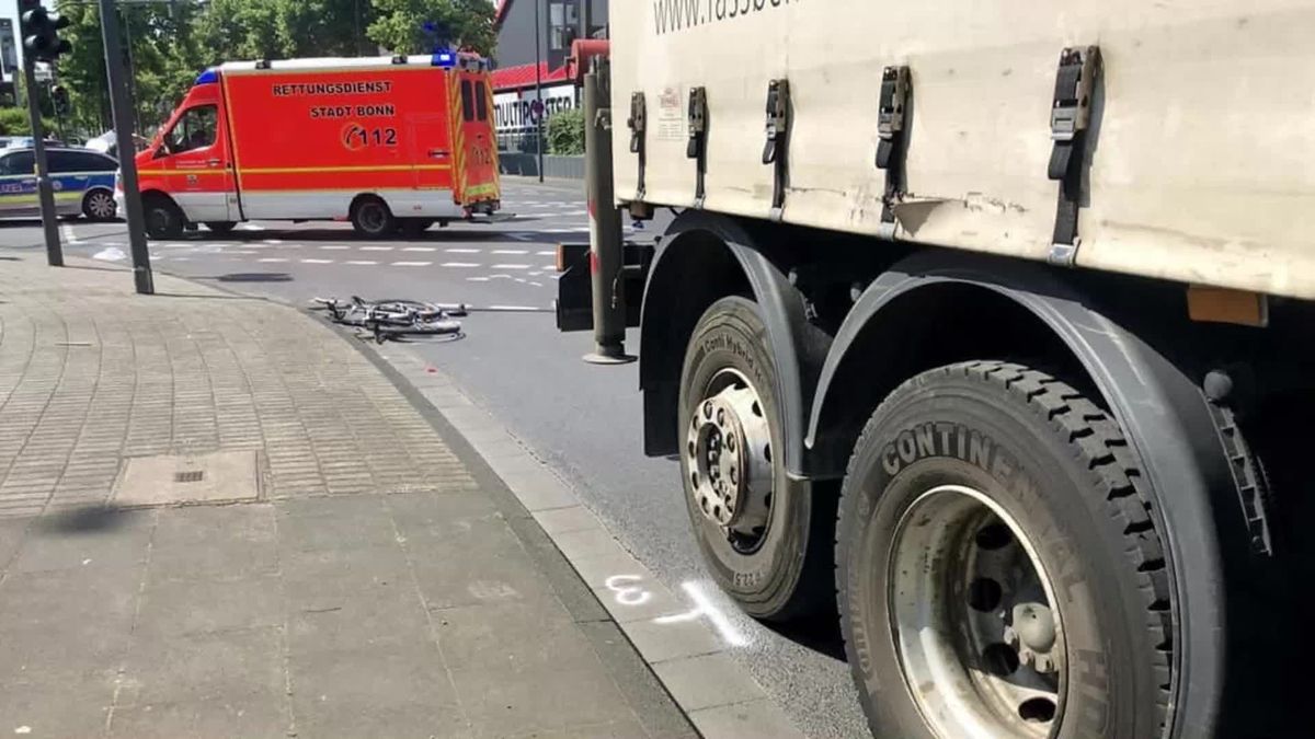 "Ihr spielt mit eurem Leben": Lkw-Fahrer postet drastisches Bild