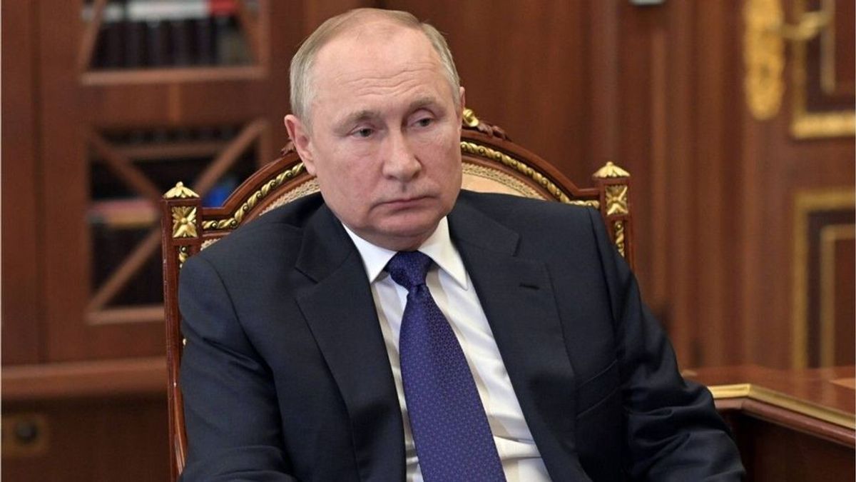 Bei Militärparade: Wladimir Putin macht Westen Vorwürfe