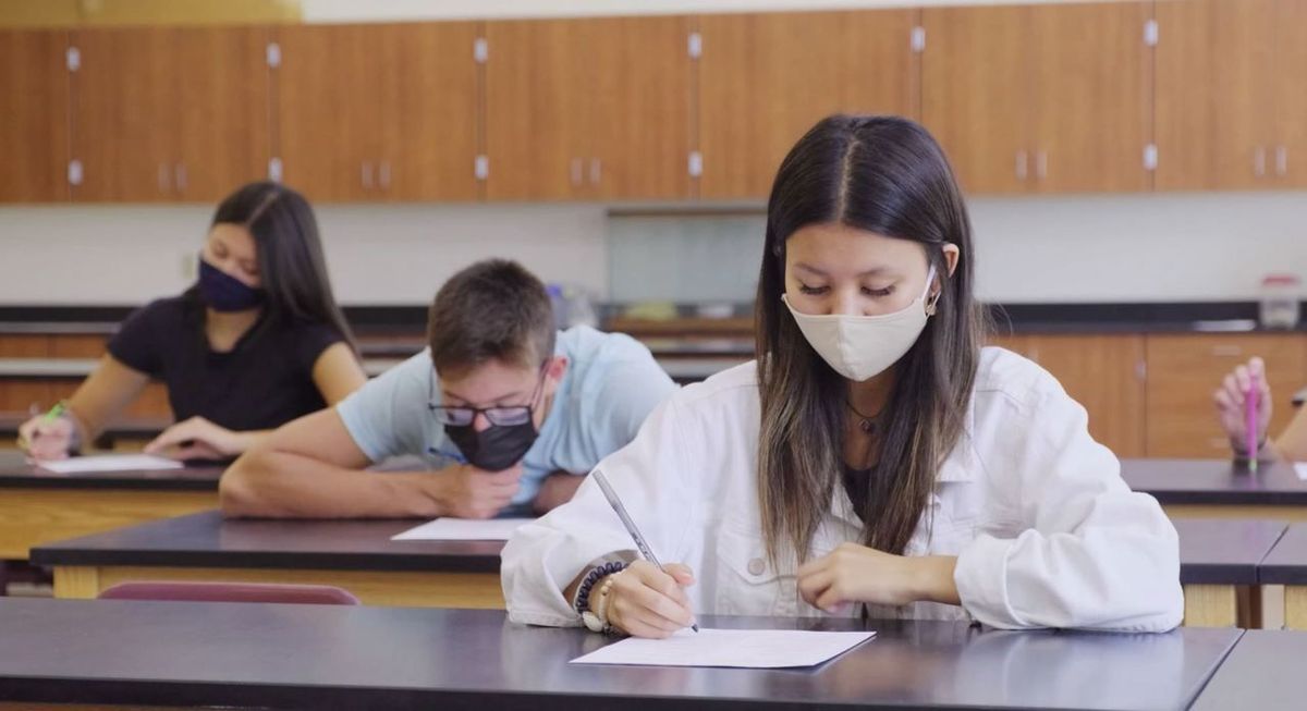 Bayern: Nach Sommerferien wieder Maskenpflicht im Klassenzimmer