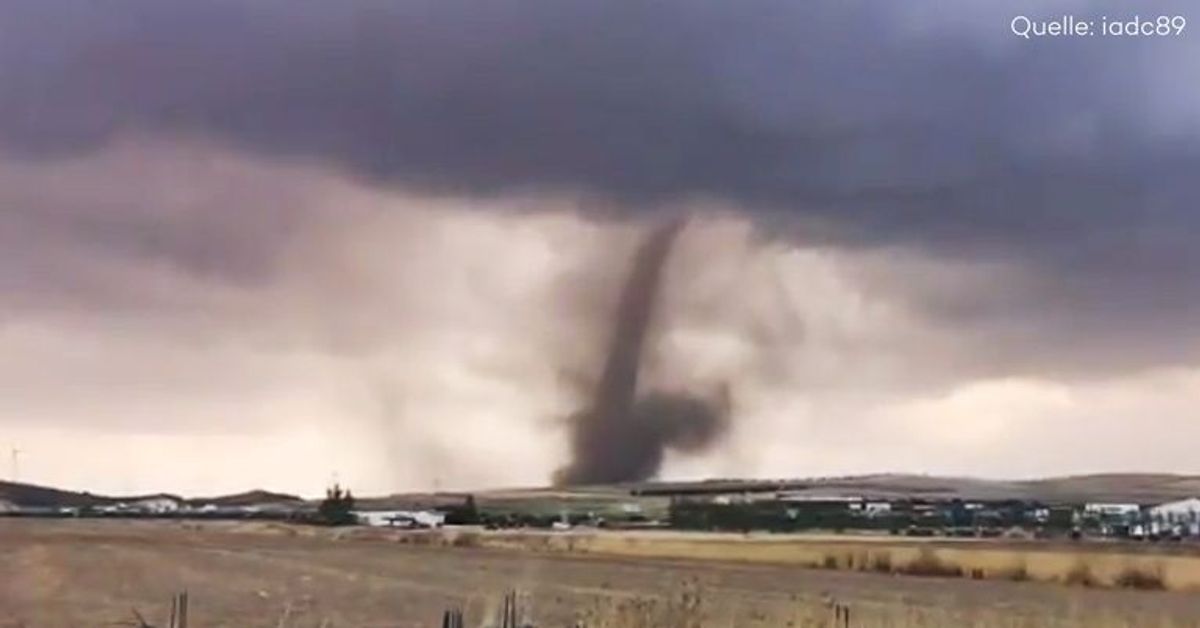 Riesen-Tornado verfehlt spanische Stadt ganz knapp