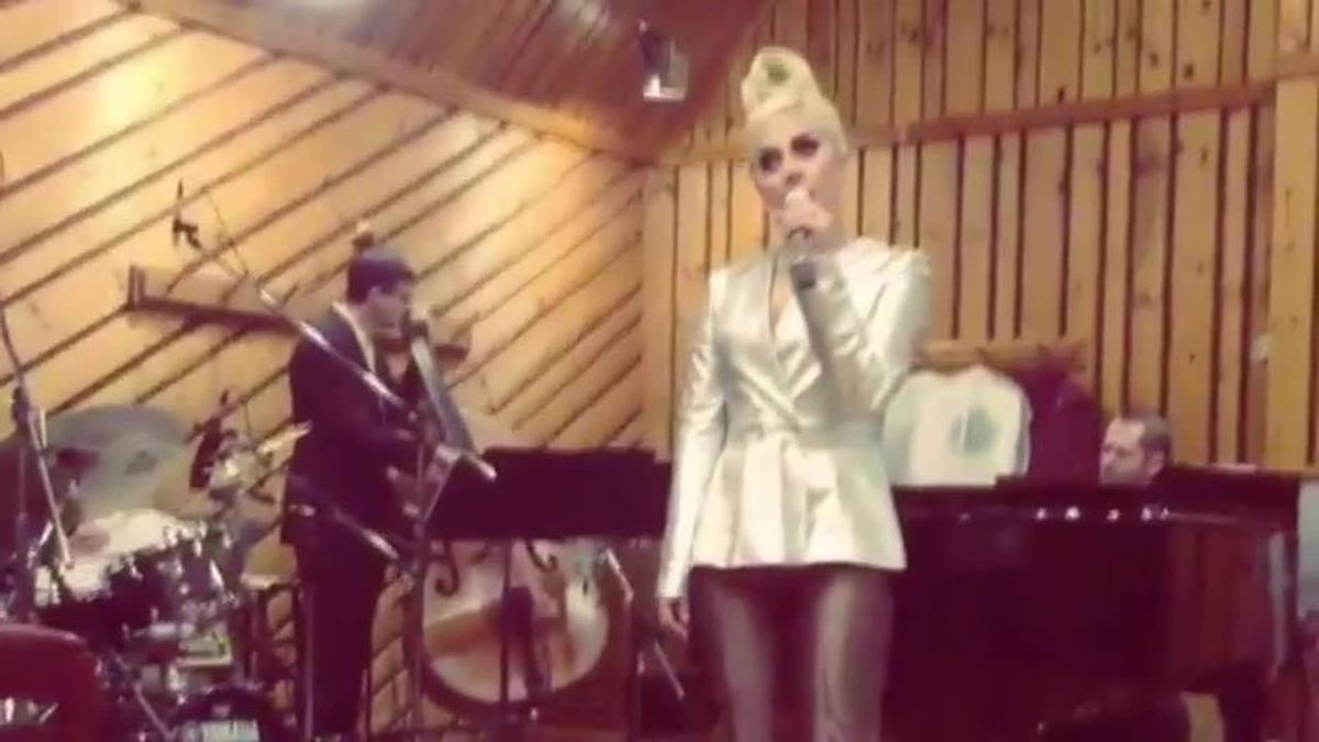 Lady Gaga singt über sexuelle Übergriffe
