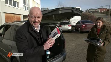 Thema u. a.: Peter Giesel testet Nachrüst-Sets fürs Auto