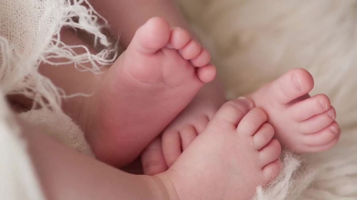 Frau bringt 26 Tage nach Geburt Zwillinge zur Welt
