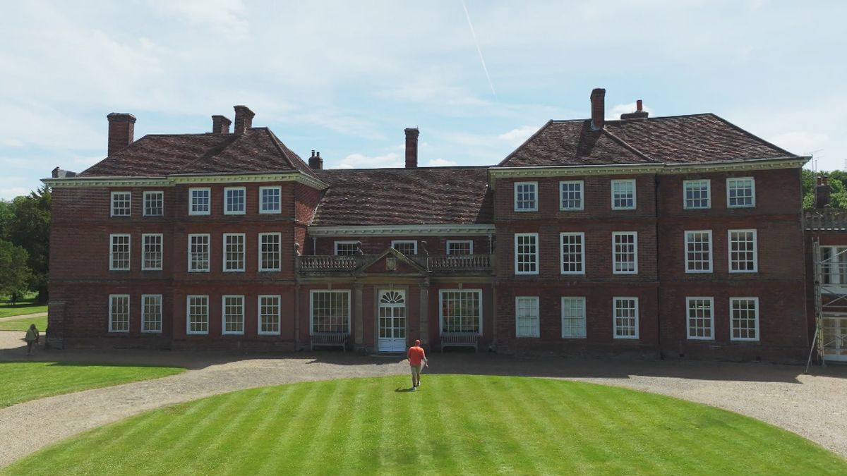 50 Zimmer und ein Schlossgespenst: Wie lebt es sich im Lullingstone Castle?